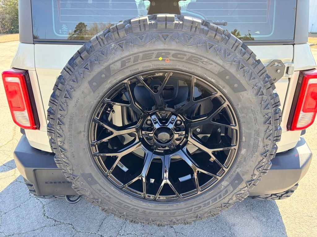 2025 Ford Bronco Base