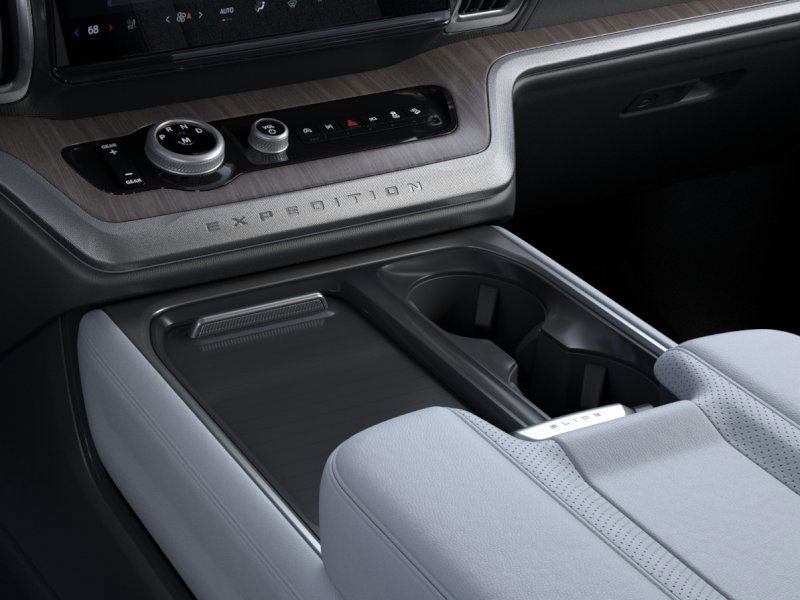 2025 Ford Expedition Platinum®