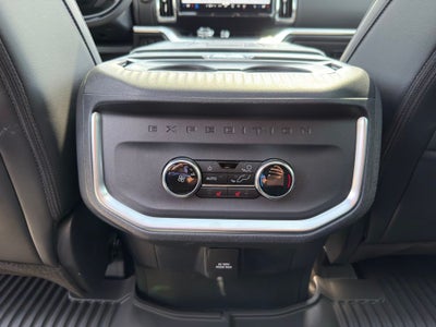 2025 Ford Expedition Platinum®