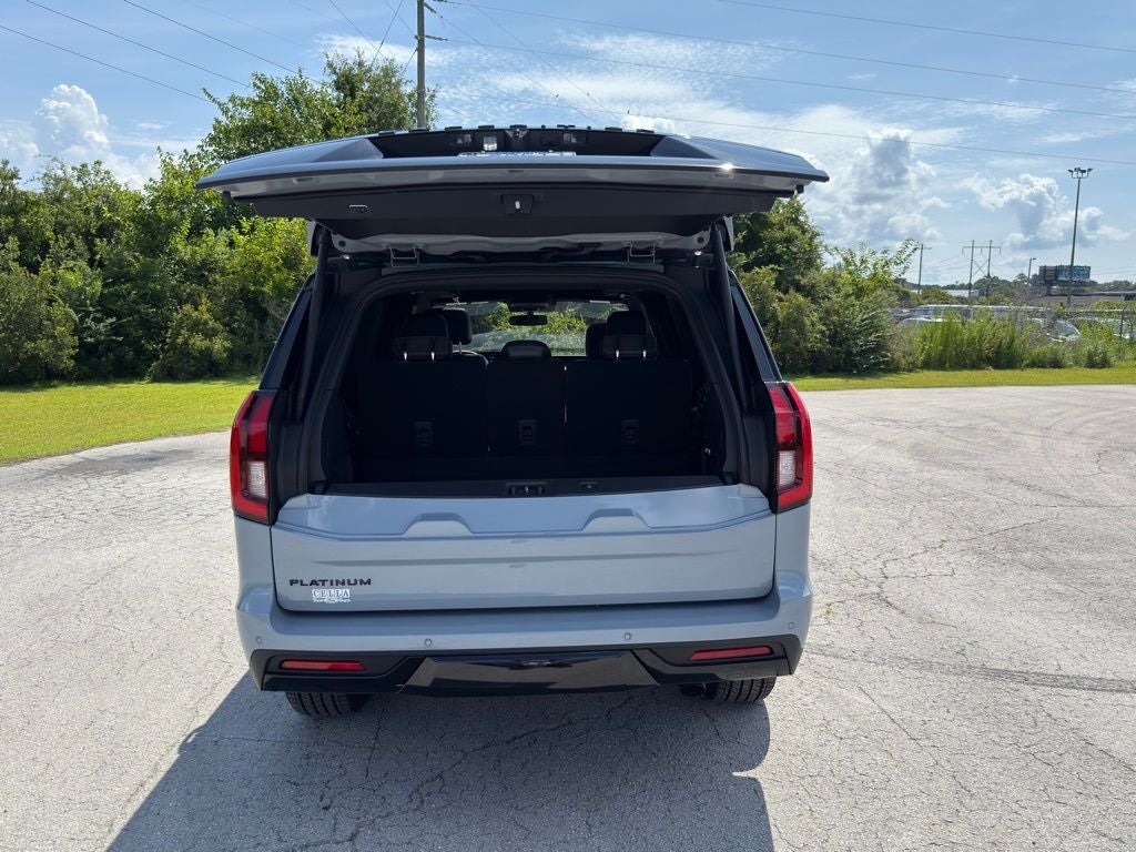 2025 Ford Expedition Platinum®