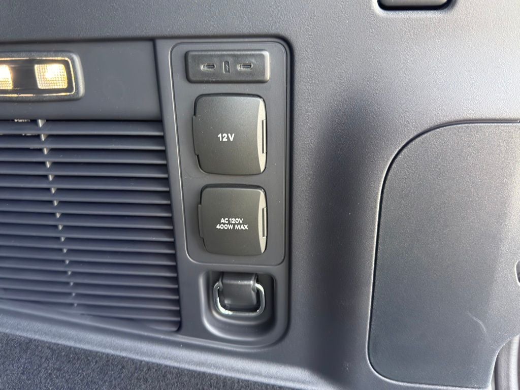 2025 Ford Expedition Platinum®