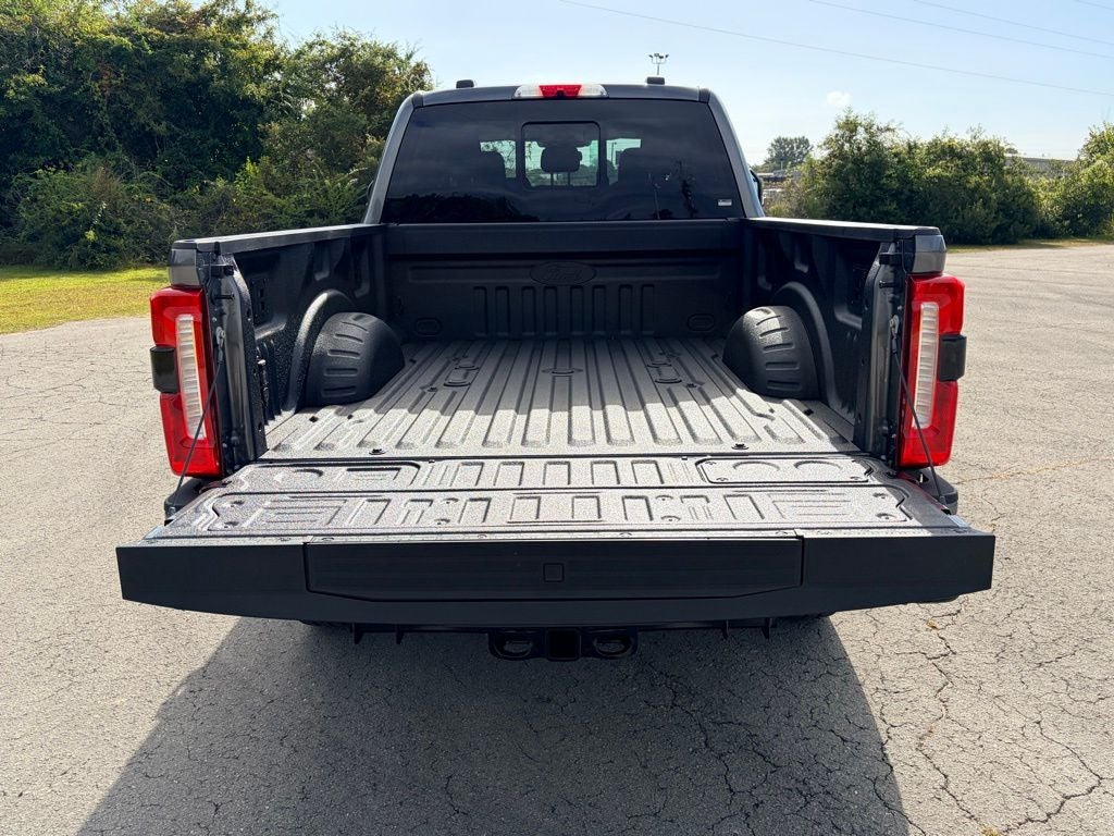 2026 Ford Super Duty F-350® XLT