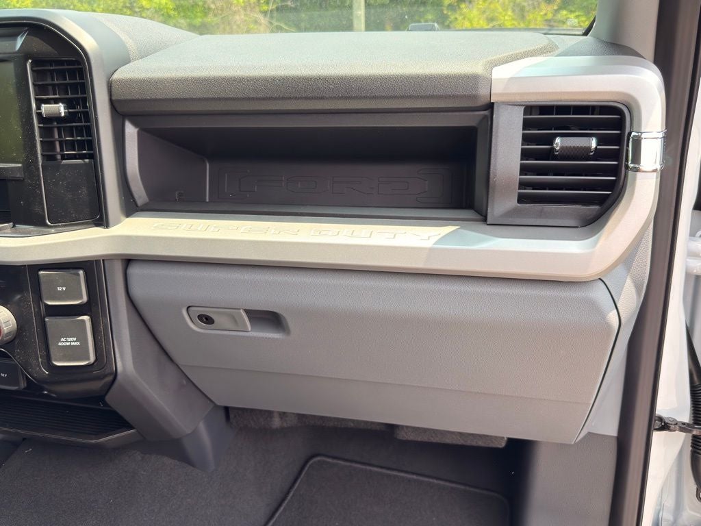 2025 Ford Super Duty F-350® XL