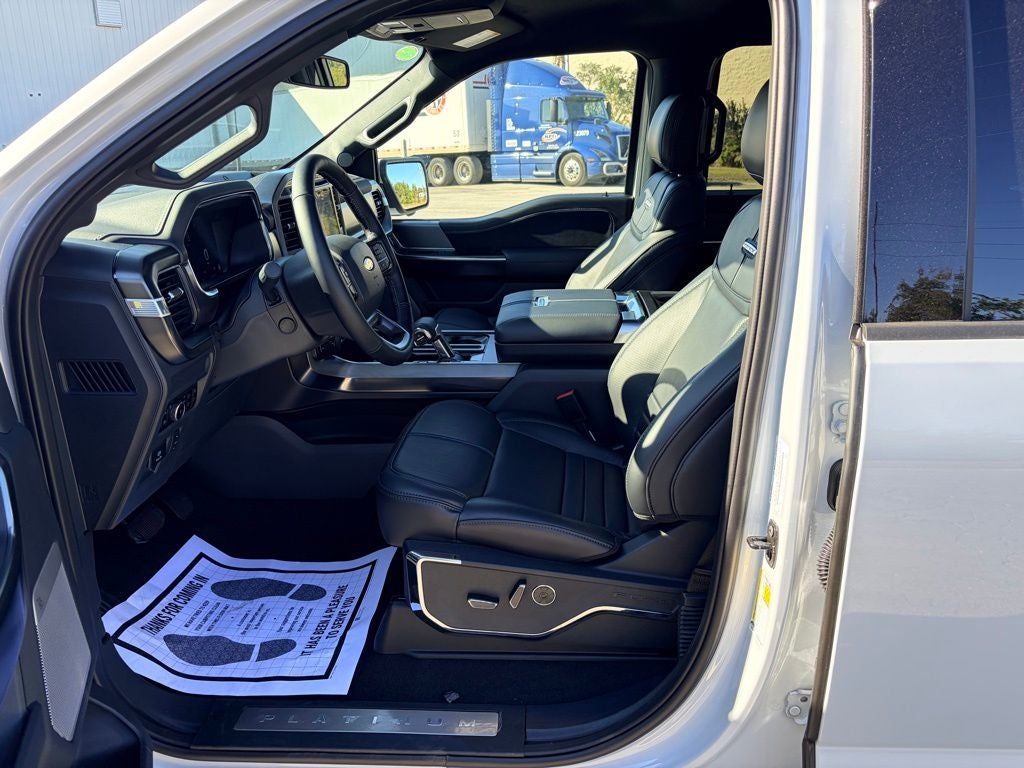 2025 Ford F-150 Platinum®