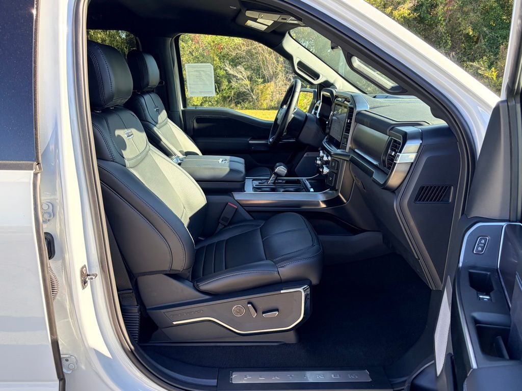 2025 Ford F-150 Platinum®