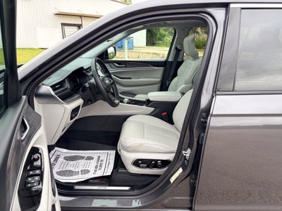 2022 Jeep Grand Cherokee L Overland