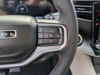 2025 Jeep Wagoneer Base