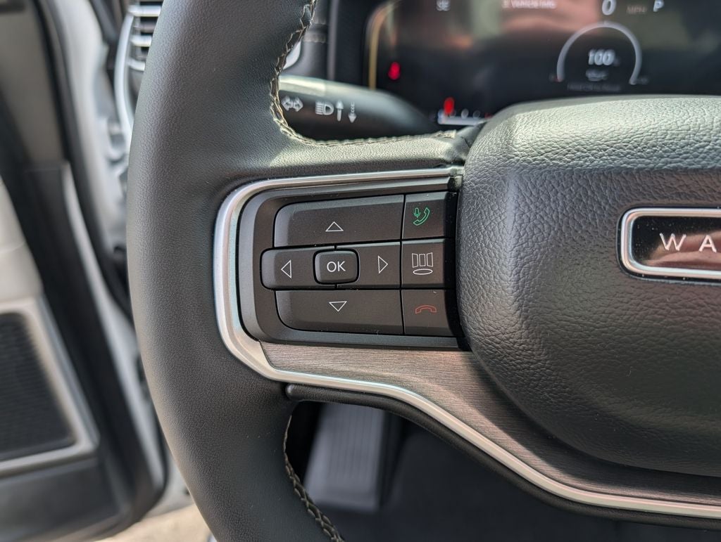 2025 Jeep Wagoneer Base