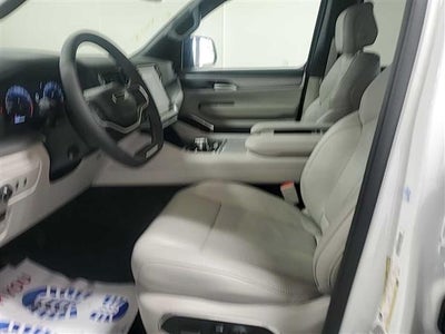 2025 Jeep Wagoneer Base