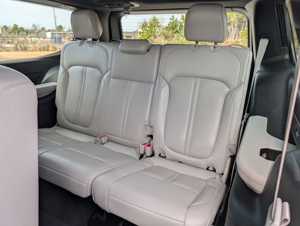 2025 Jeep Wagoneer Base