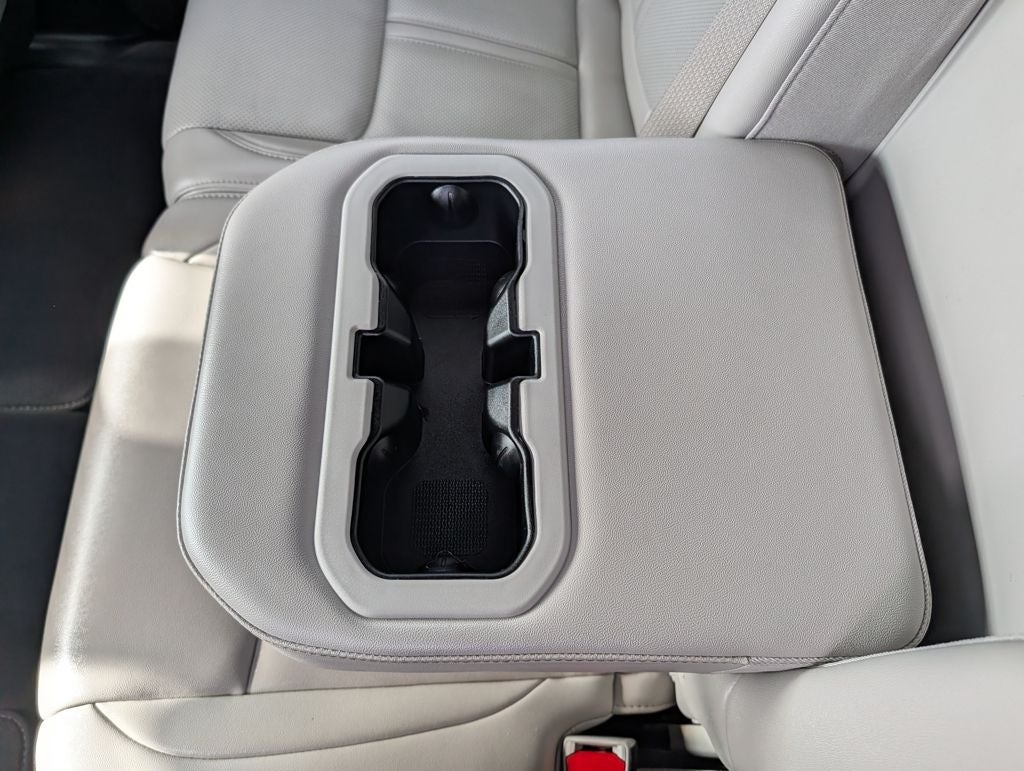 2025 Jeep Wagoneer Base