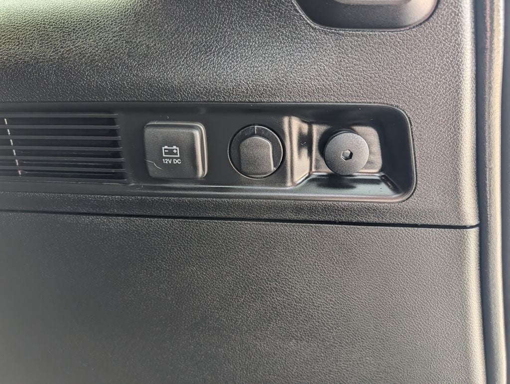 2025 Jeep Wagoneer Base