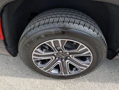 2025 Jeep Wagoneer Base