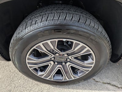 2025 Jeep Wagoneer Base