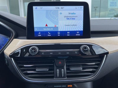 2022 Ford Escape Titanium