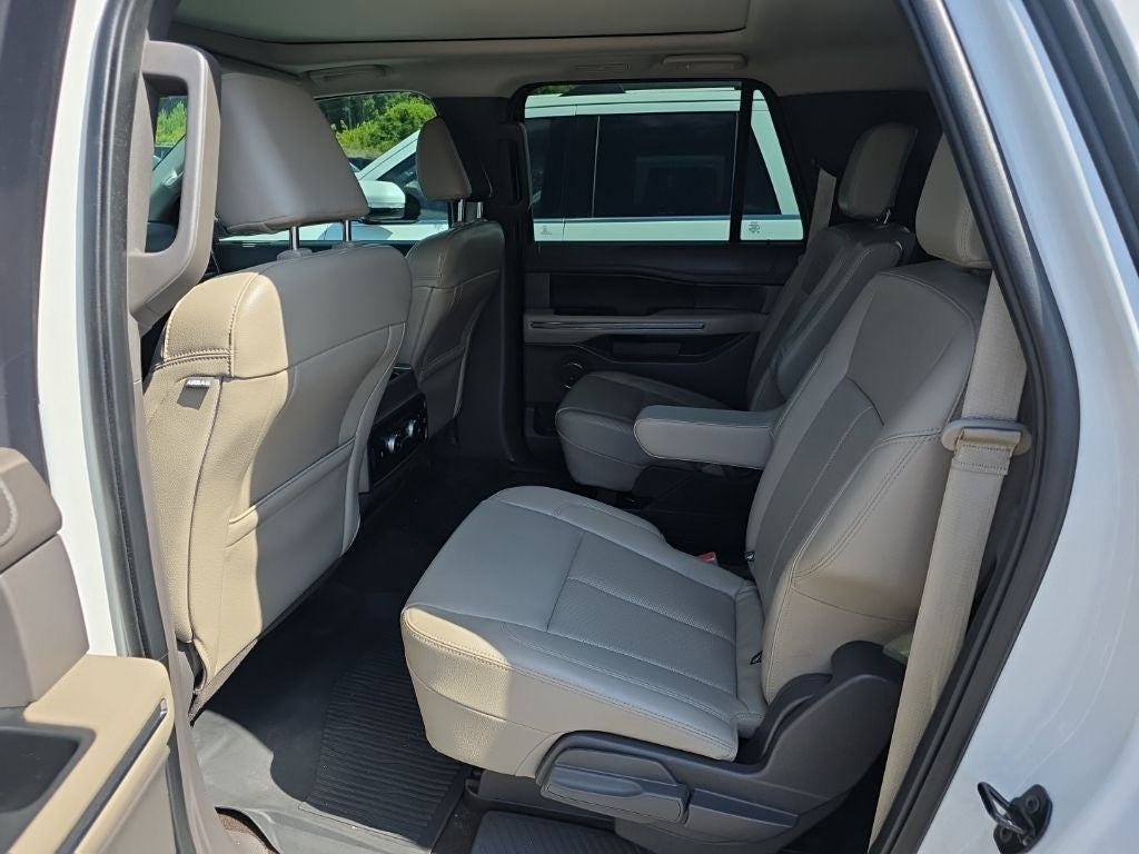 2021 Ford Expedition Max XLT