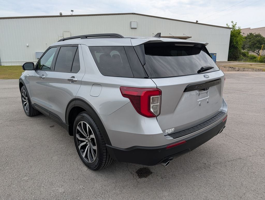 2022 Ford Explorer ST-Line