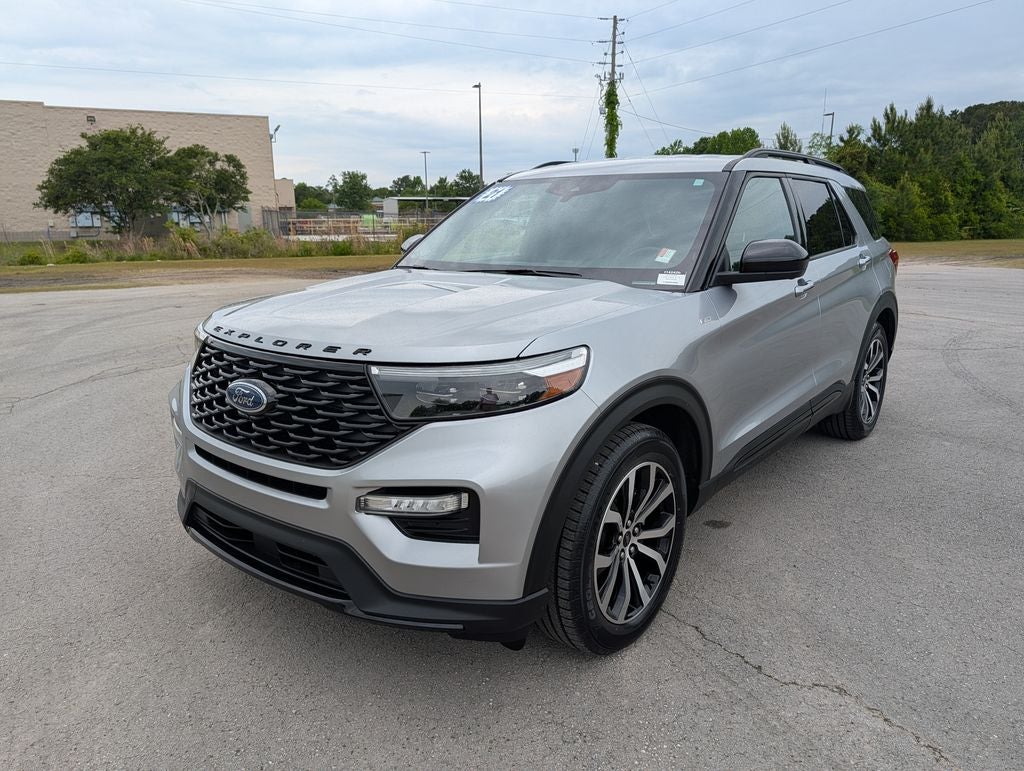 2022 Ford Explorer ST-Line