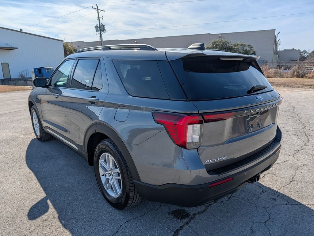 2025 Ford Explorer Active