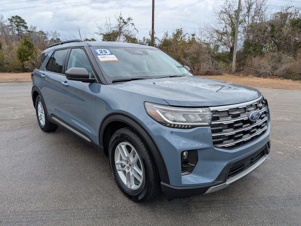 2025 Ford Explorer Active