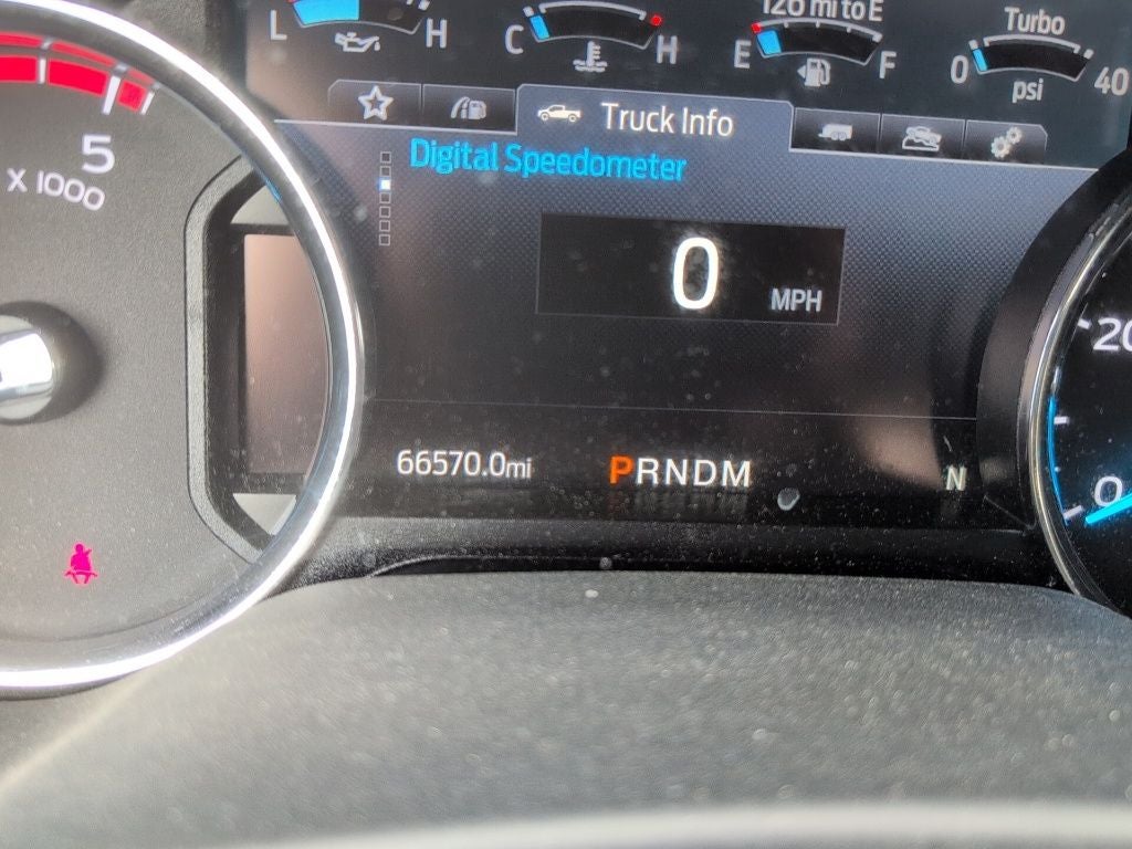 2022 Ford F-350SD Lariat