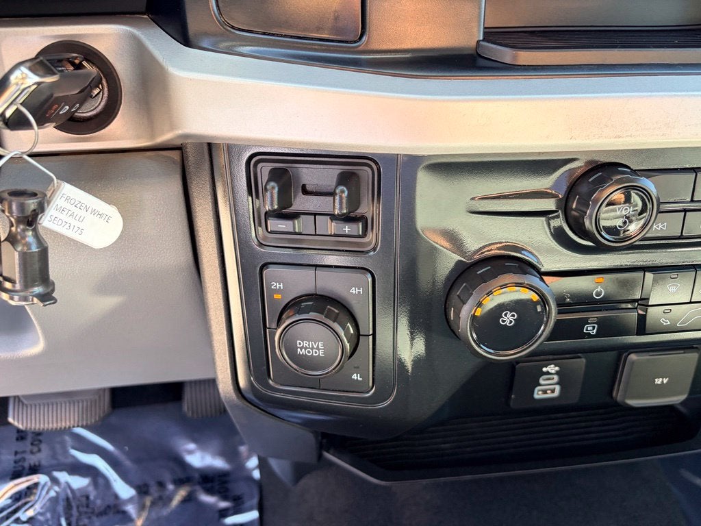 2025 Ford F-350SD XLT DRW