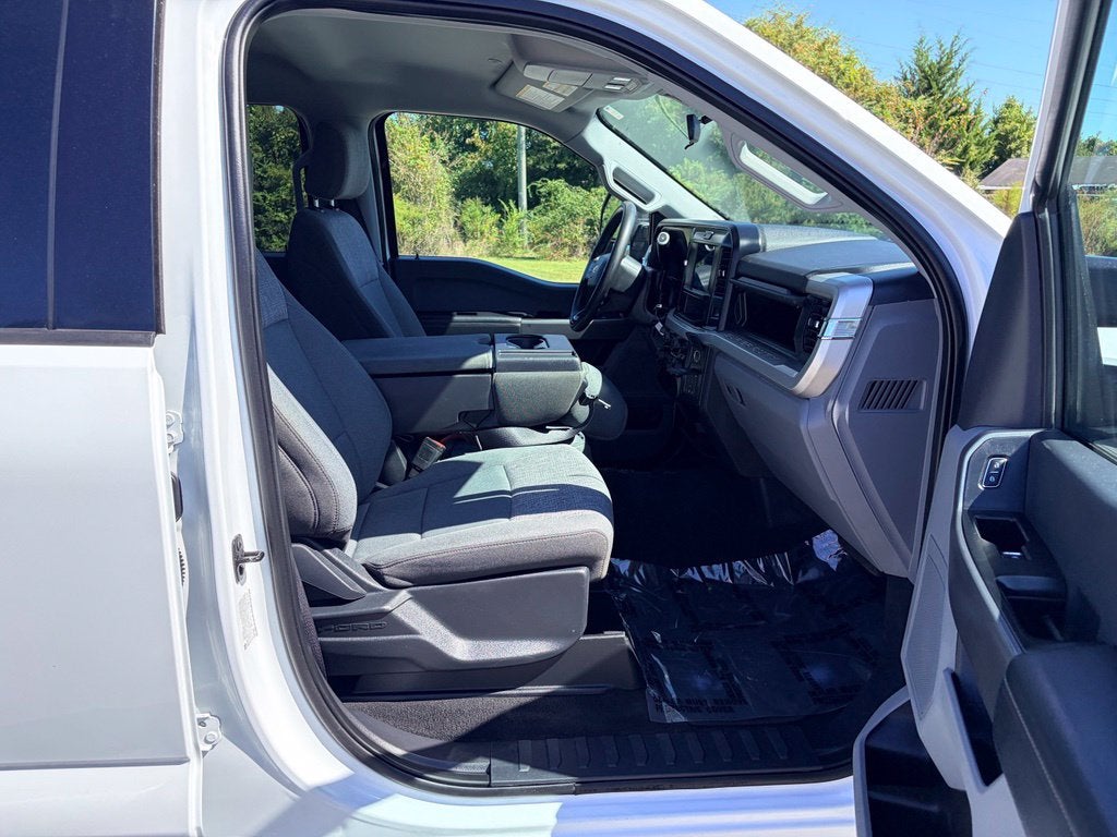 2025 Ford F-350SD XLT DRW