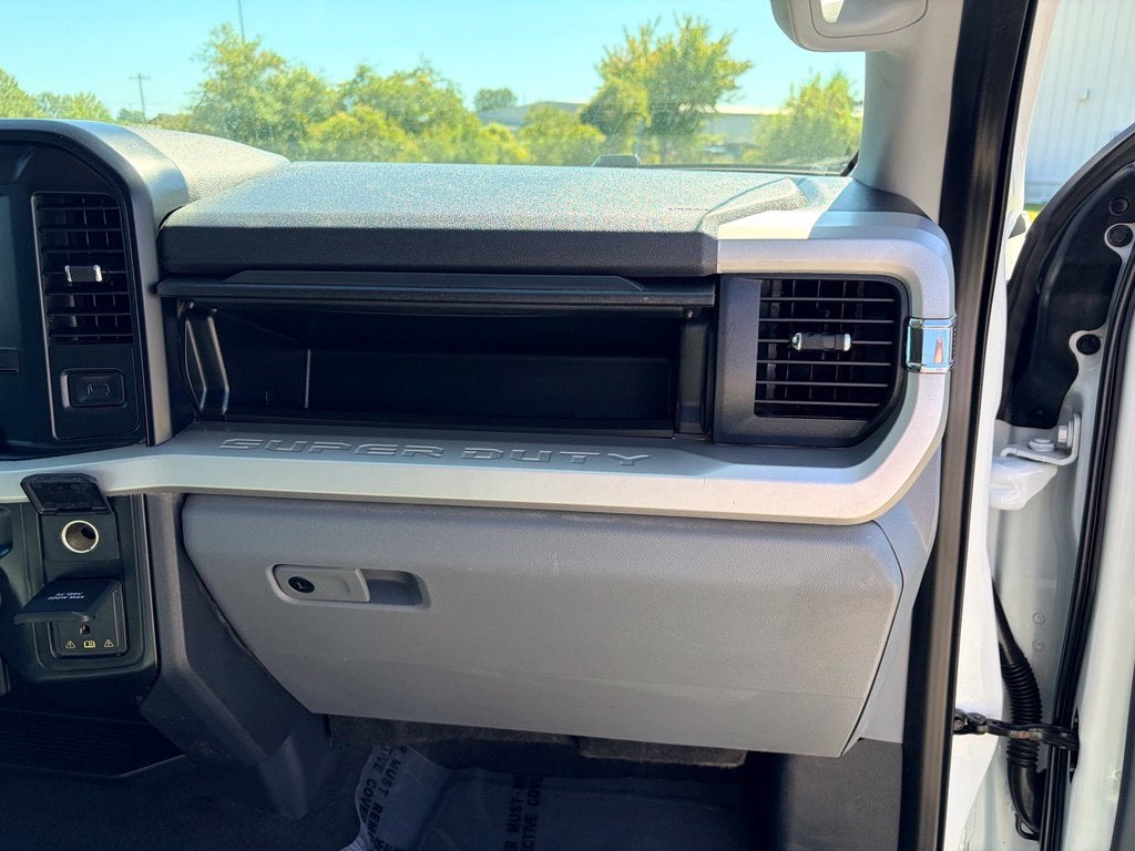 2025 Ford F-350SD XLT DRW