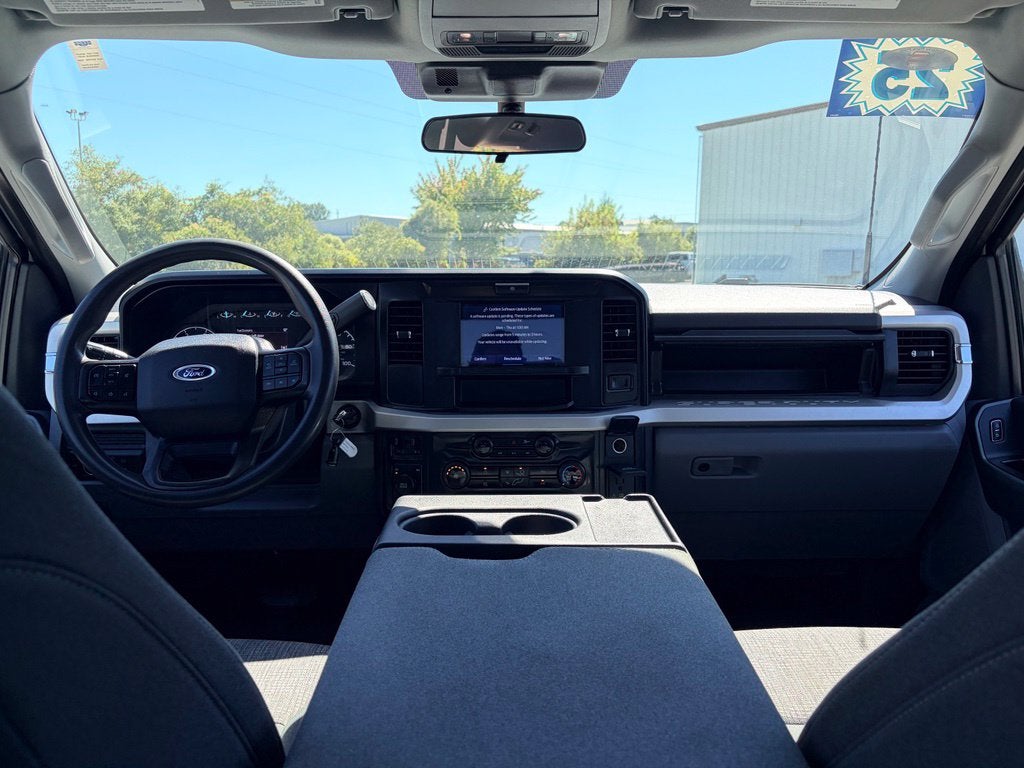 2025 Ford F-350SD XLT DRW
