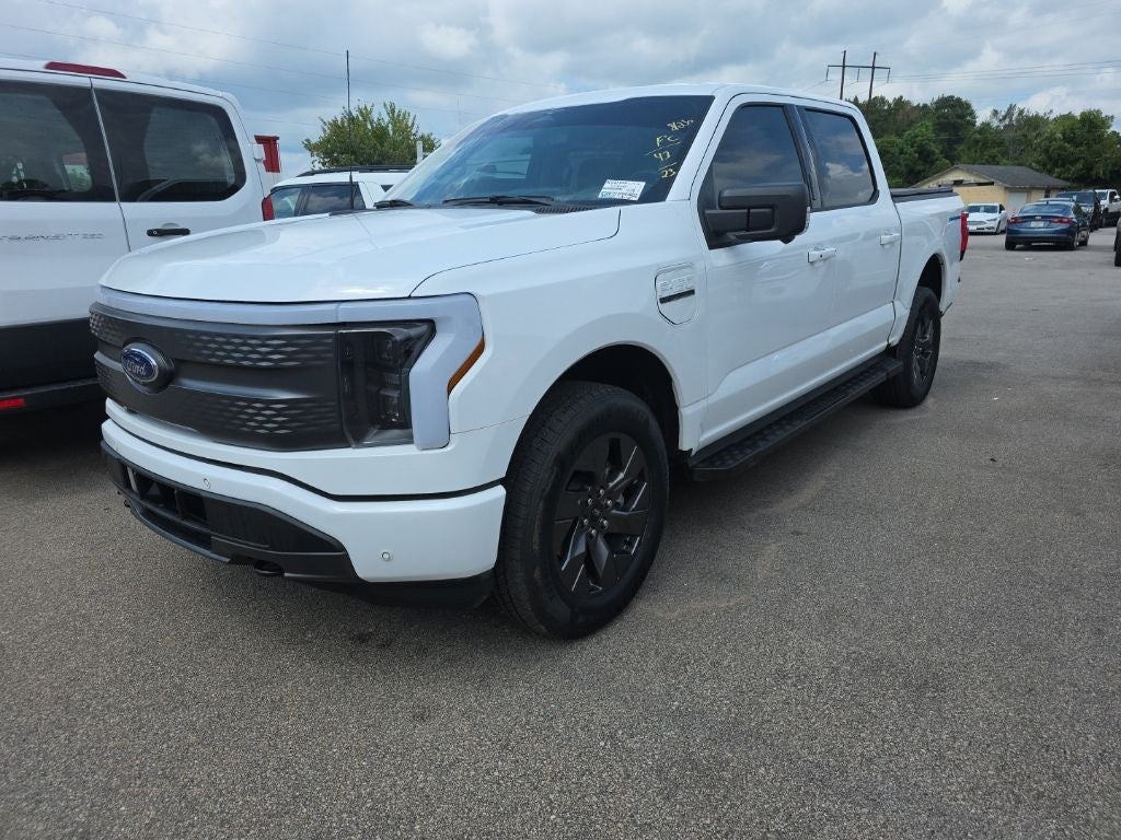 2023 Ford F-150 Lightning XLT