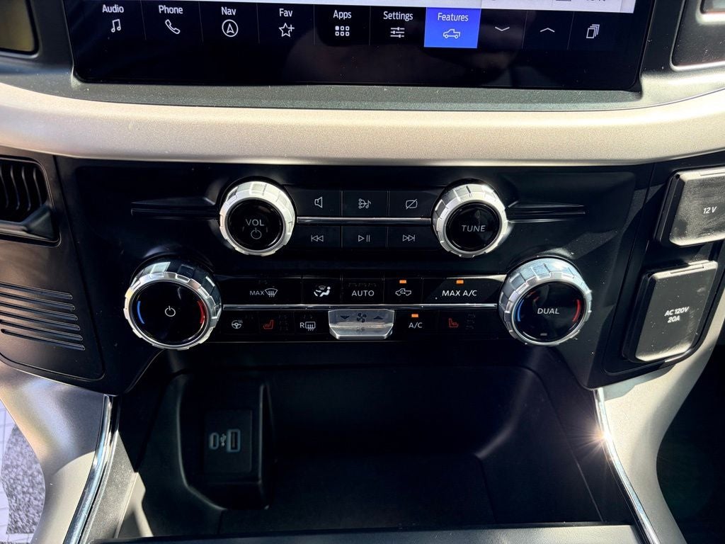 2023 Ford F-150 Lightning XLT