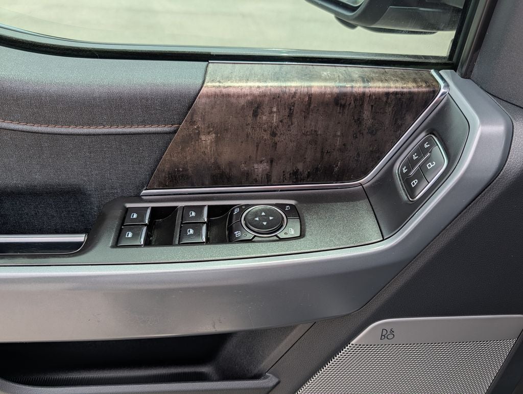 2023 Ford F-150 Lightning Lariat