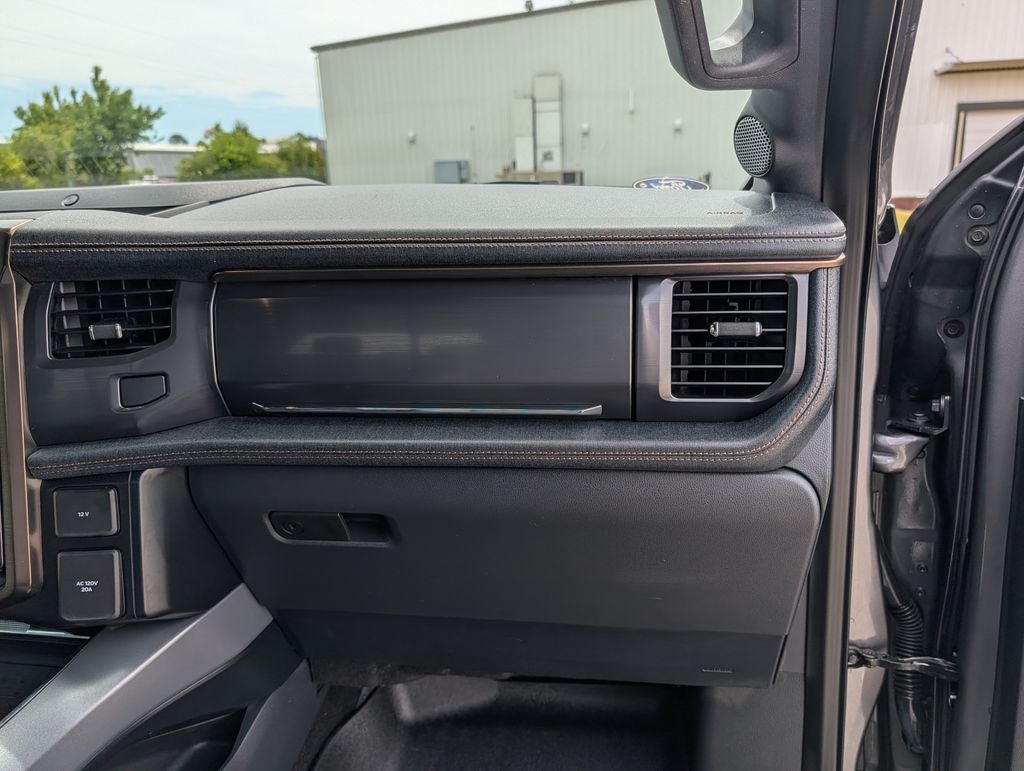 2023 Ford F-150 Lightning Lariat