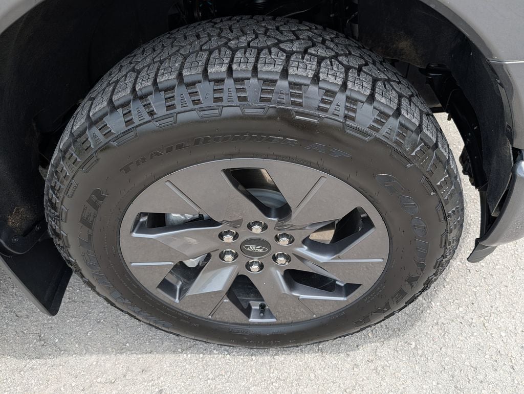 2023 Ford F-150 Lightning Lariat