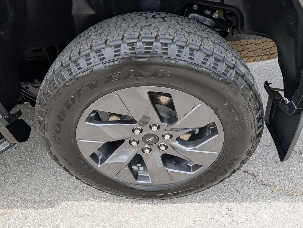 2023 Ford F-150 Lightning Lariat