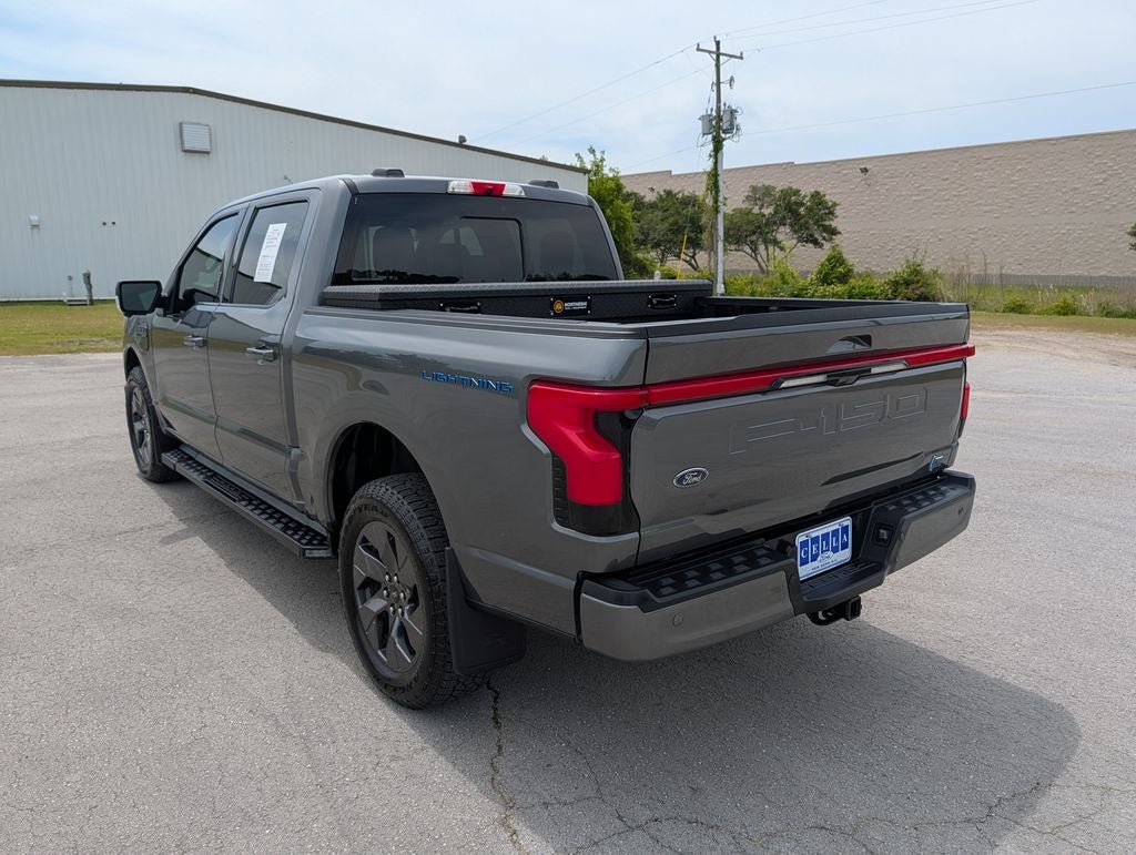 2023 Ford F-150 Lightning Lariat