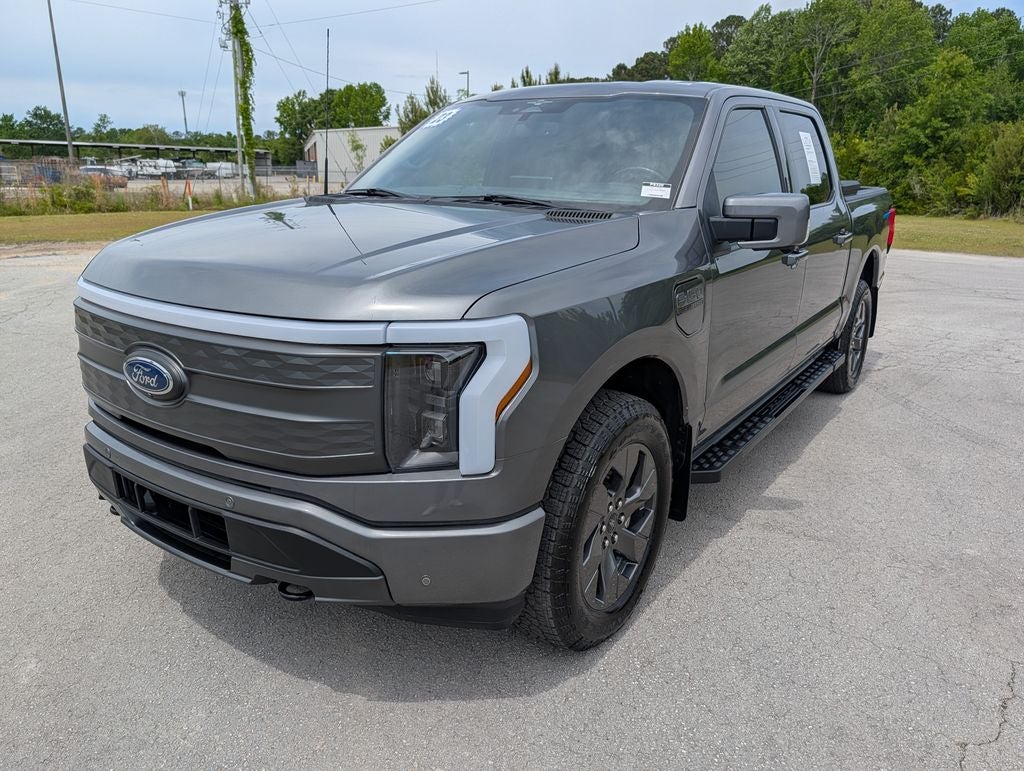 2023 Ford F-150 Lightning Lariat