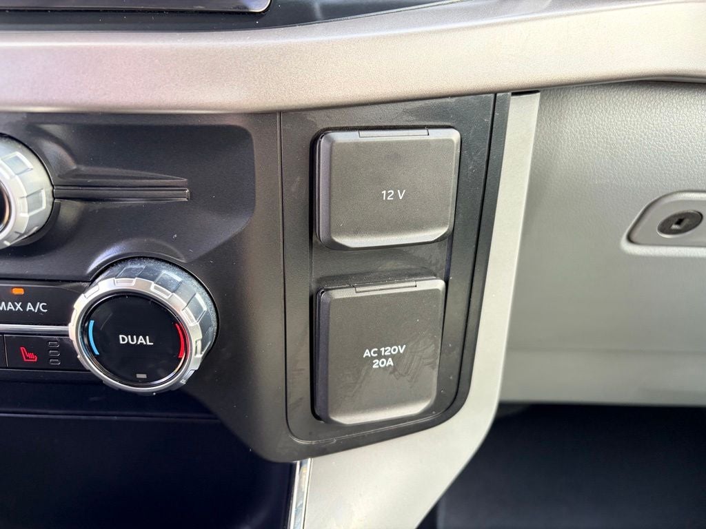 2024 Ford F-150 Lightning XLT