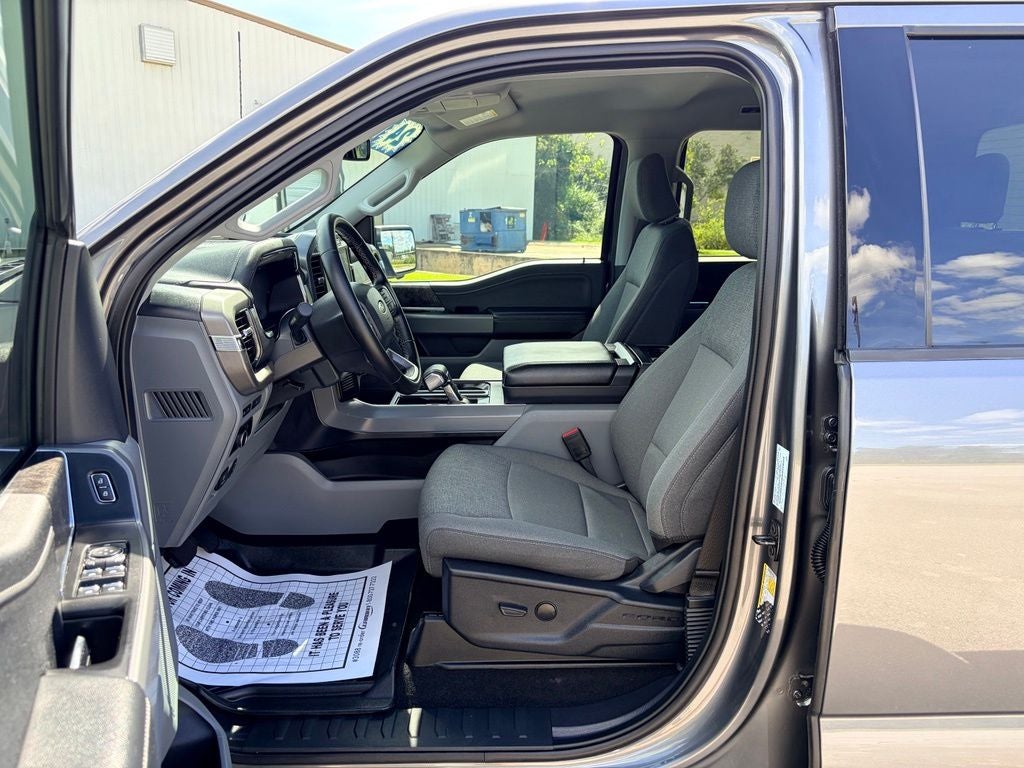 2024 Ford F-150 Lightning XLT