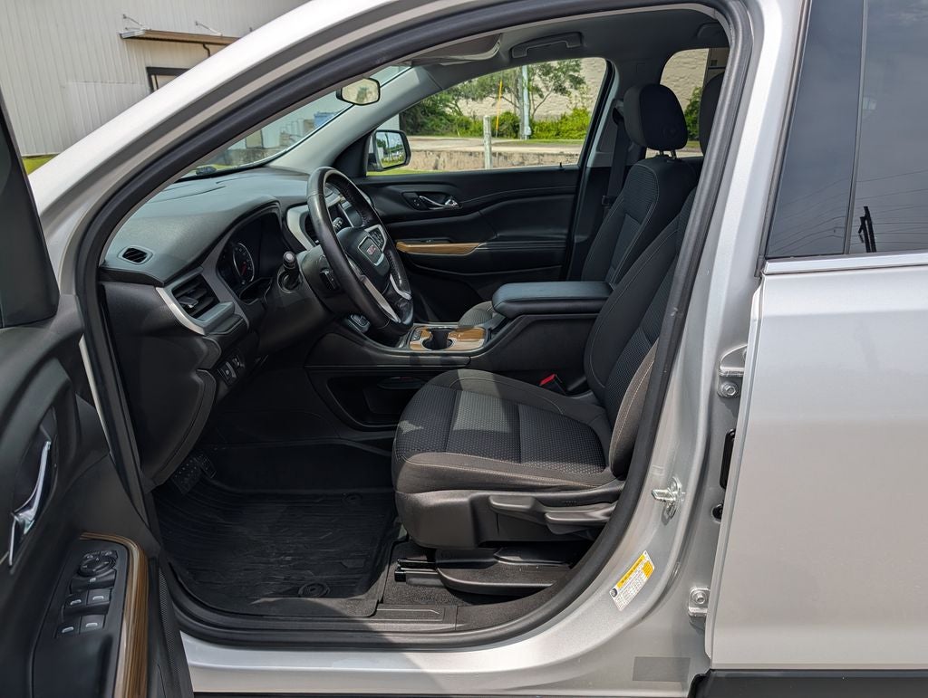 2020 GMC Acadia SLE