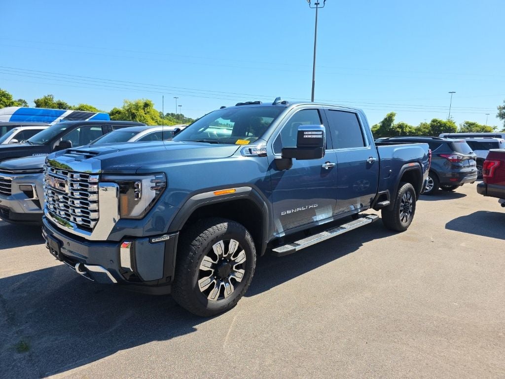 2025 GMC Sierra 2500HD Denali