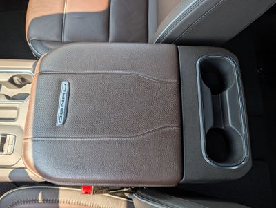 2025 GMC Sierra 2500HD Denali