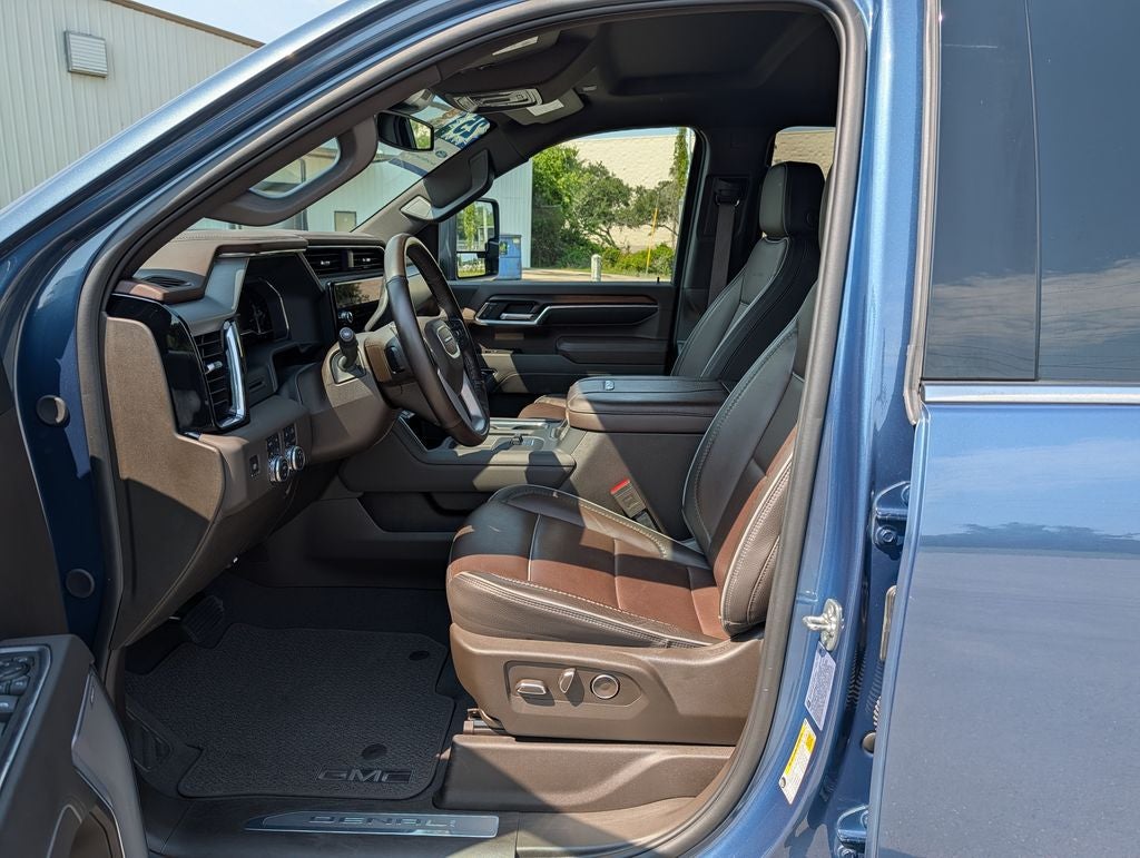 2025 GMC Sierra 2500HD Denali