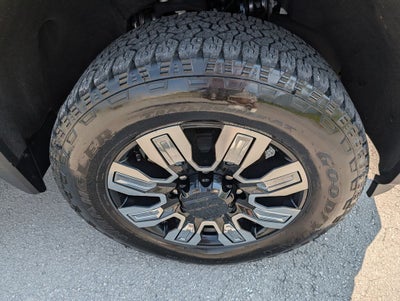 2025 GMC Sierra 2500HD Denali