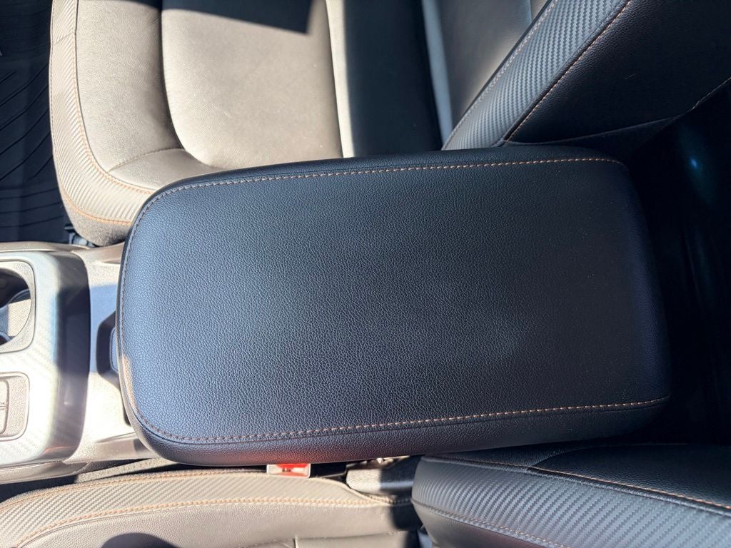 2022 GMC Canyon AT4 w/Leather