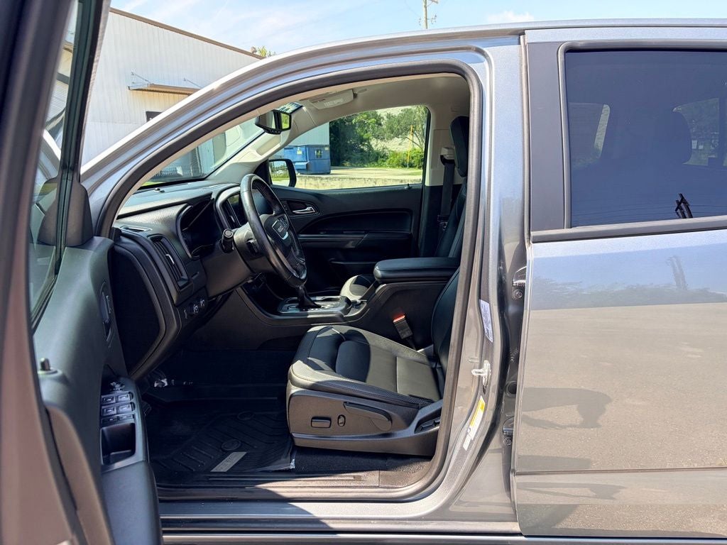 2022 GMC Canyon AT4 w/Leather