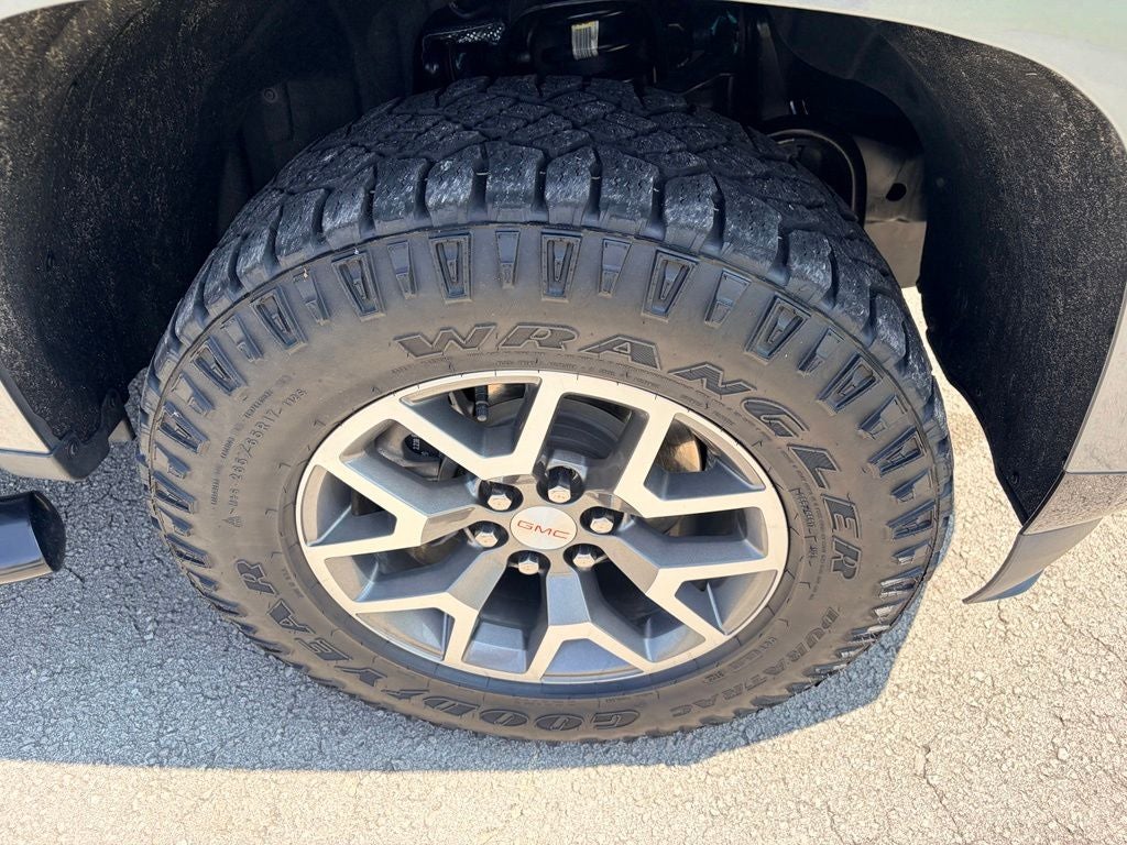 2022 GMC Canyon AT4 w/Leather