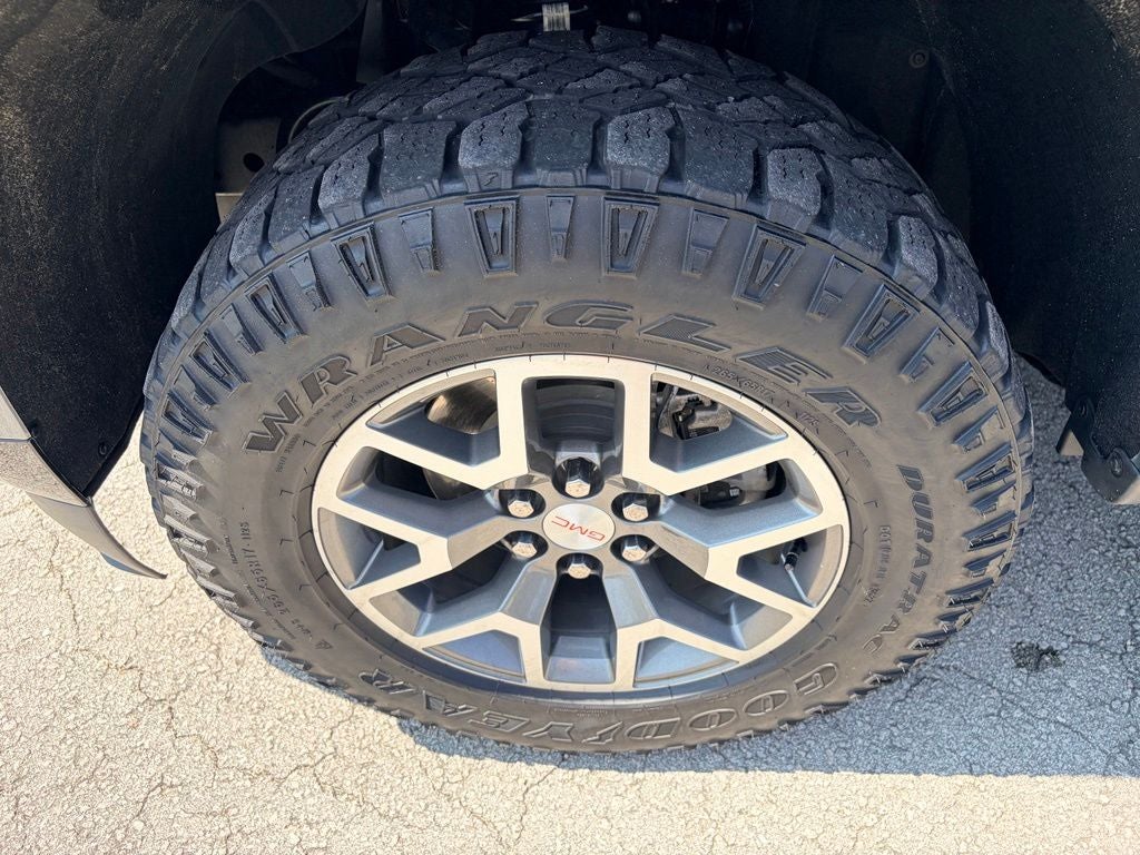 2022 GMC Canyon AT4 w/Leather