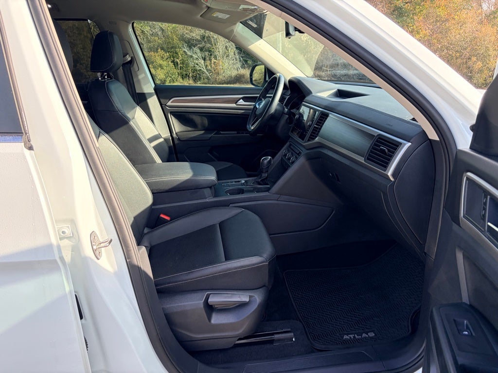 2021 Volkswagen Atlas 3.6L V6 SE w/Technology