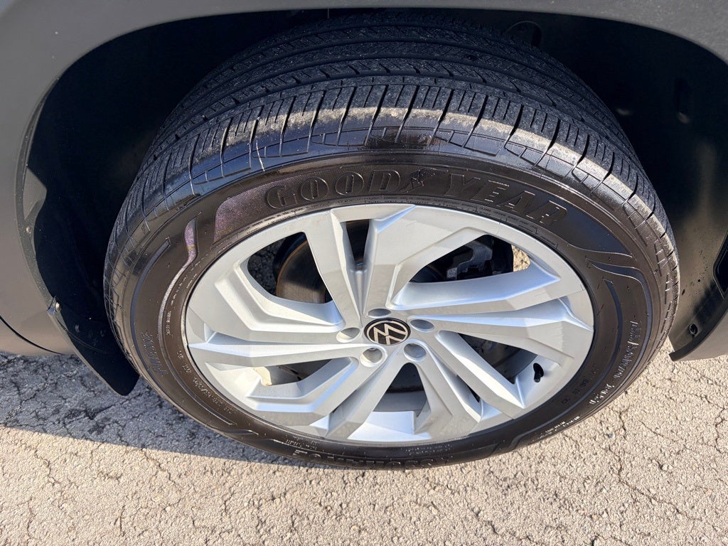 2021 Volkswagen Atlas 3.6L V6 SE w/Technology